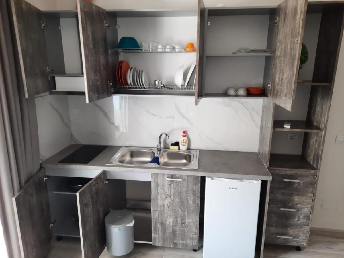 Disy Apartments Влёра Экстерьер фото