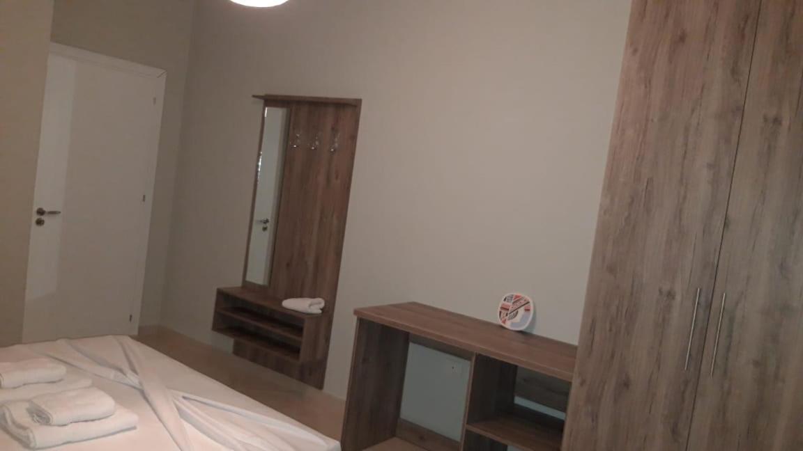 Disy Apartments Влёра Номер фото